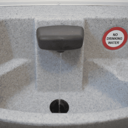 Mobil hndvask station med fodpumpe