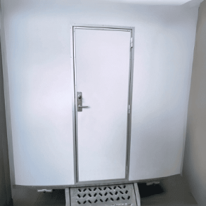 Ydre dr 70cm inkl. ramme - hjrehngt m. klassisk hndtag